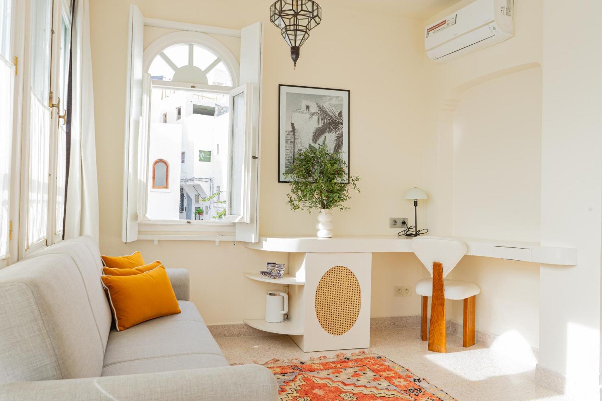 Absinthe Guest House Tangier Room photo
